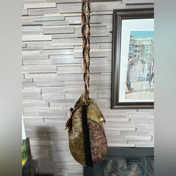 Mary Frances Elegant Gold Burgundy Beaded Velvet Trim Dragonfly Crossbody Purse - Picture 6 of 12